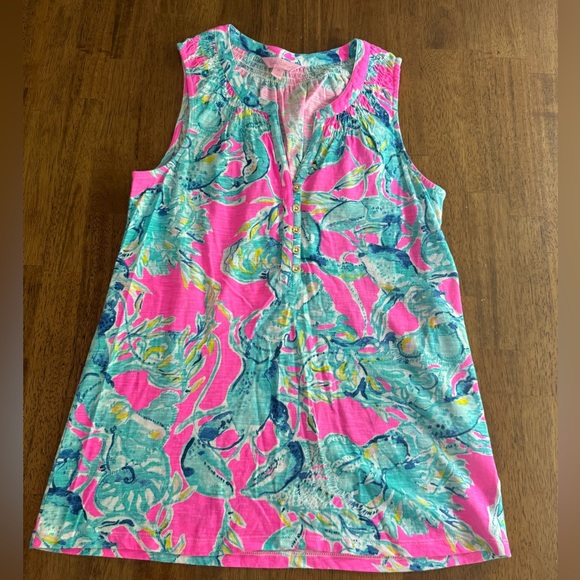 Lilly Pulitzer Essie Sleeveless Tank Top SZ XS Raz Berry Lobsters In Love - Picture 4 of 12